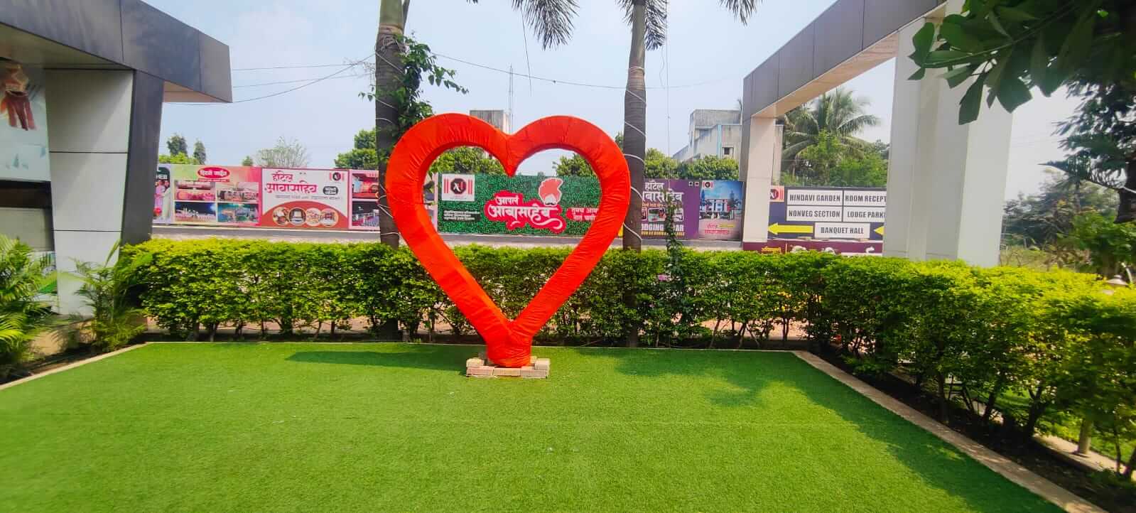 Garden heart decor area